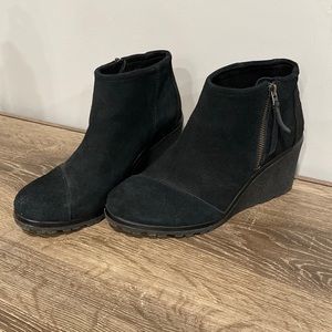 Toms Avery suede wedge bootie